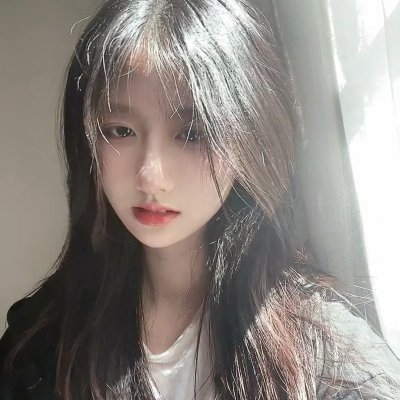 恰似两滴水
